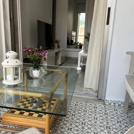 Apartment Theo *