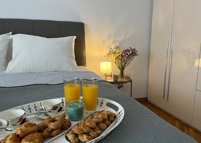 Theo Apartament