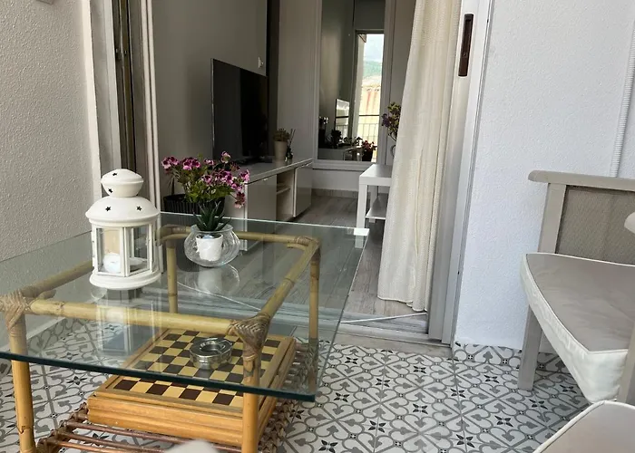 Apartament Theo *