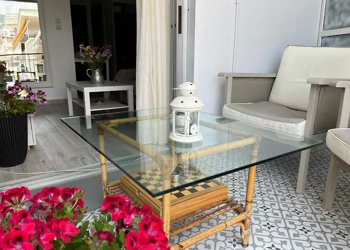 Theo Apartament