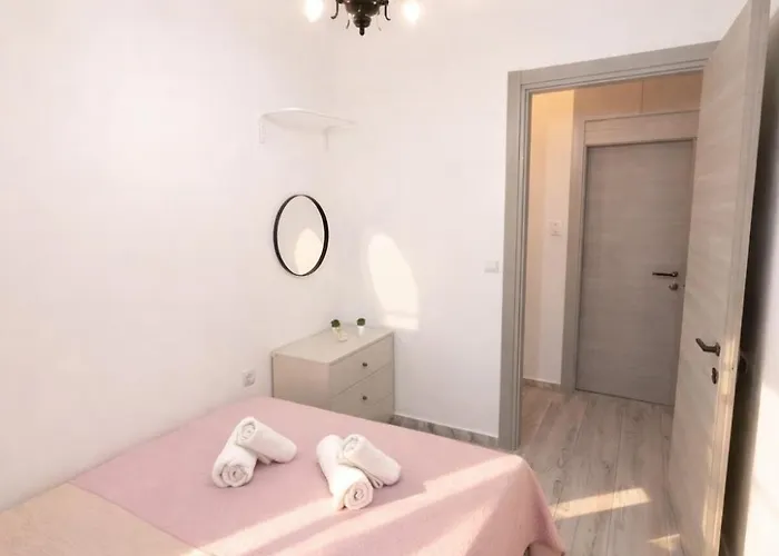 Apartament Theo