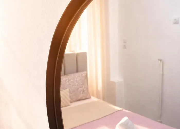 Apartament Theo *